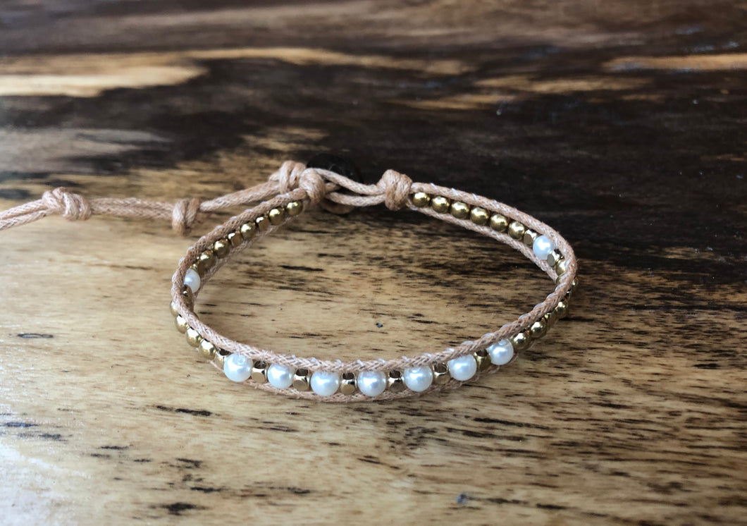 W1-020 pearly Beads 1 round wrap bracelet